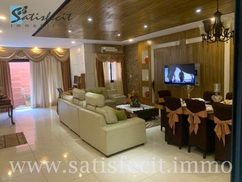 ventes Villa duplex a Abidjan